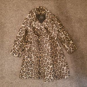Stylish Leopard Coat